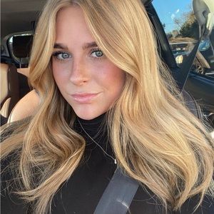 Meet your Posher, Annika